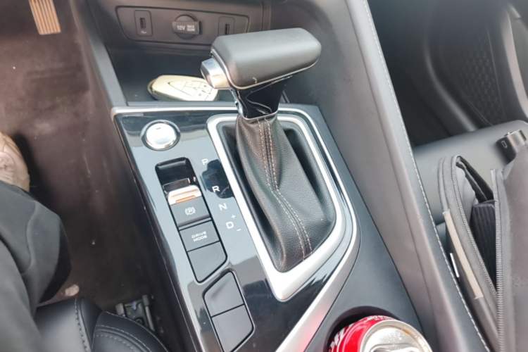 Used CHANGAN Eado 2020 PLUS Blue Whale NE 1.4T GDI DCT Prestige Model Gear Lever