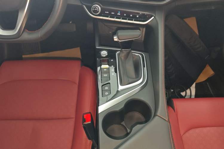 Used CHANGAN Eado 2020 PLUS Blue Whale NE 1.4T GDI DCT Flagship Model Gear Lever