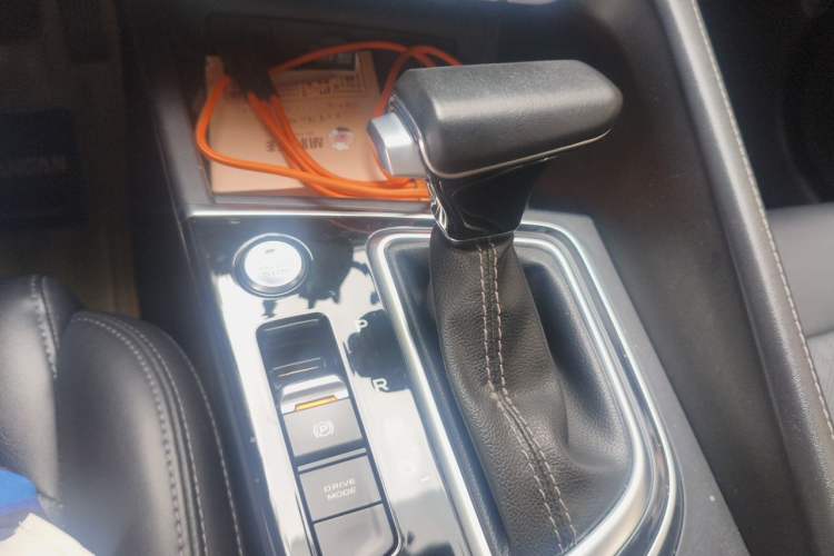 Used CHANGAN Eado 2020 PLUS Blue Whale NE 1.4T GDI DCT Prestige Model Gear Lever