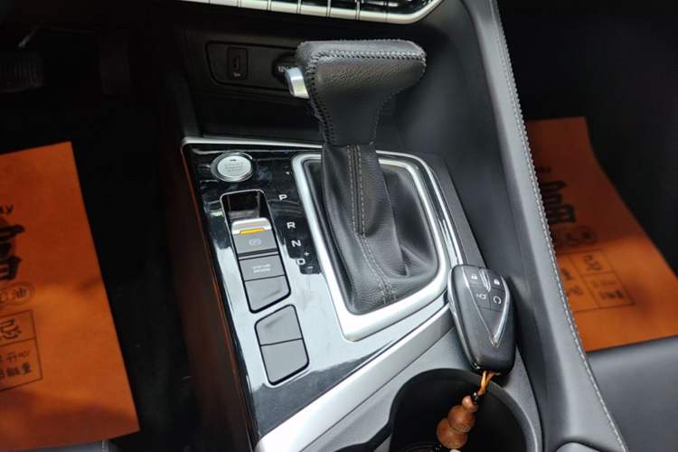 Used CHANGAN Eado 2020 PLUS Blue Whale NE 1.4T GDI DCT Prestige Model Gear Lever