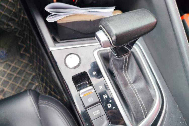 Used CHANGAN Eado 2020 PLUS Blue Whale NE 1.4T GDI DCT Prestige Model Gear Lever