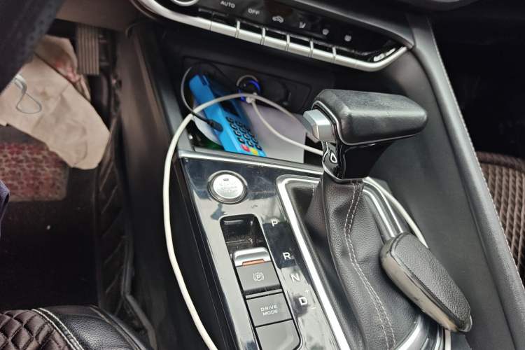 Used CHANGAN Eado 2020 PLUS Blue Whale NE 1.4T GDI DCT Prestige Model Gear Lever