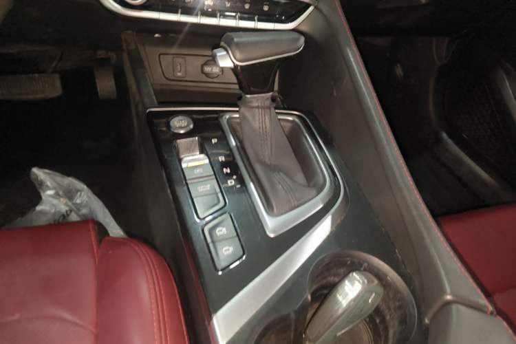 Used CHANGAN Eado 2020 PLUS Blue Whale NE 1.4T GDI DCT Flagship Model Gear Lever