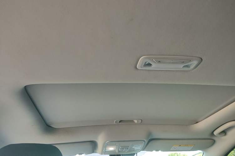 Used CHANGAN Eado 2020 PLUS 1.6L GDI Manual Luxury Model Headliner