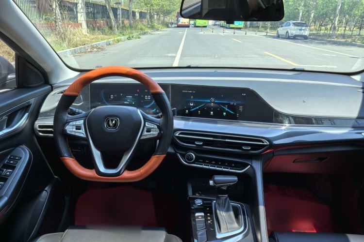 Used CHANGAN Eado 2020 PLUS 1.6L GDI Automatic Luxury Model Interior 1