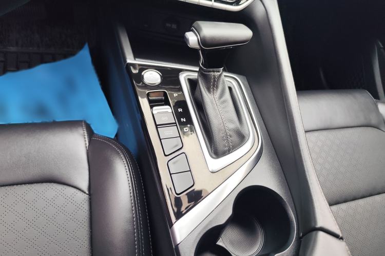 Used CHANGAN Eado 2020 PLUS Blue Whale NE 1.4T GDI DCT Prestige Model Interior 4