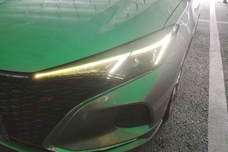 Used CHANGAN Eado 2020 PLUS Blue Whale NE 1.4T GDI DCT Prestige Model Left Front Headlight