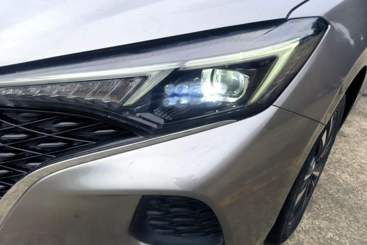 Used CHANGAN Eado 2020 PLUS Blue Whale NE 1.4T GDI DCT Prestige Model Left Front Headlight