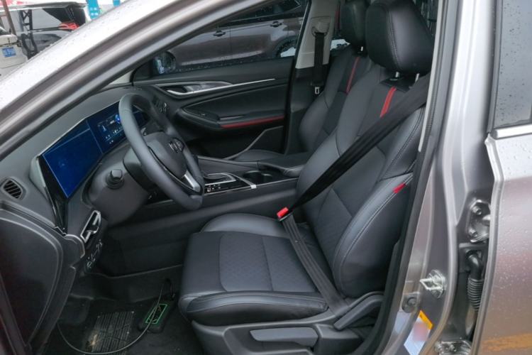 Used CHANGAN Eado 2020 PLUS Blue Whale NE 1.4T GDI DCT Prestige Model Left Front Seat