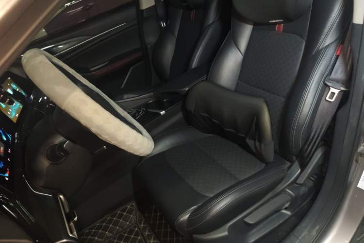 Used CHANGAN Eado 2020 PLUS Blue Whale NE 1.4T GDI DCT Prestige Model Left Front Seat