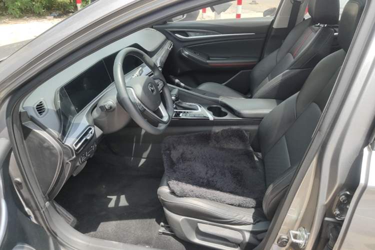 Used CHANGAN Eado 2020 PLUS Blue Whale NE 1.4T GDI DCT Prestige Model Left Front Seat