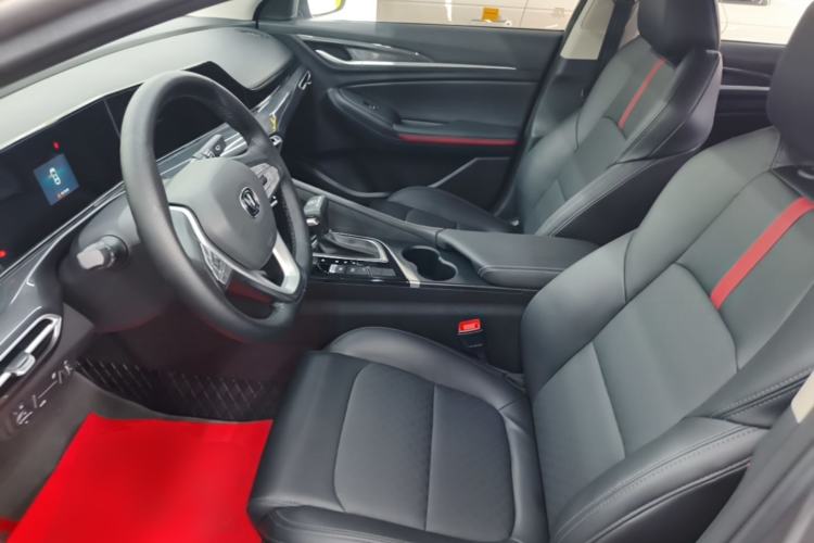 Used CHANGAN Eado 2020 PLUS Blue Whale NE 1.4T GDI DCT Prestige Model Left Front Seat