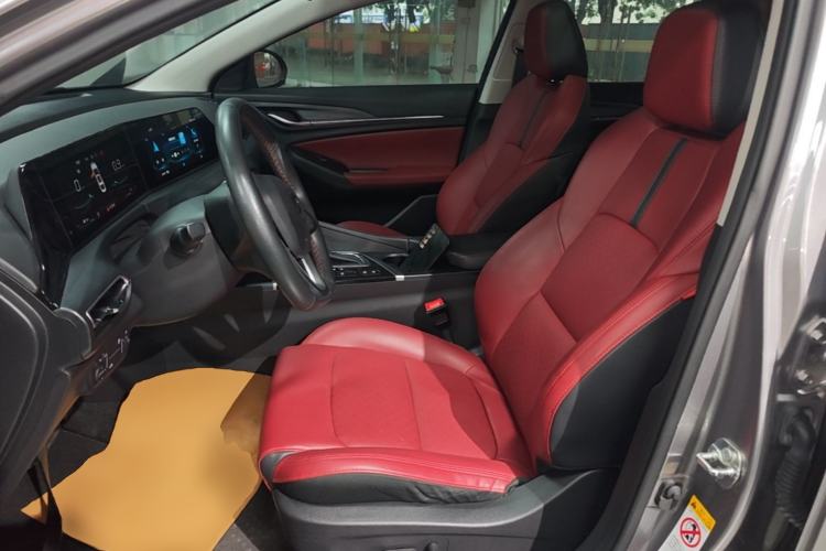 Used CHANGAN Eado 2020 PLUS Blue Whale NE 1.4T GDI DCT Flagship Model Left Front Seat