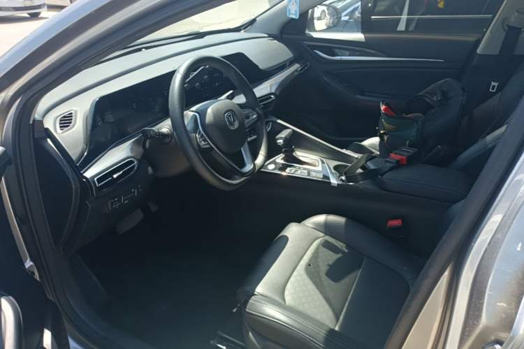 Used CHANGAN Eado 2020 PLUS Blue Whale NE 1.4T GDI DCT Prestige Model Left Front Seat
