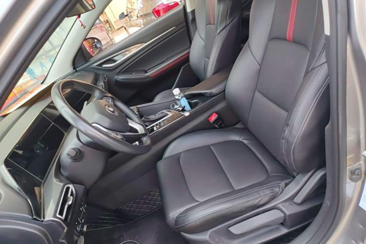 Used CHANGAN Eado 2020 PLUS Blue Whale NE 1.4T GDI DCT Prestige Model Left Front Seat