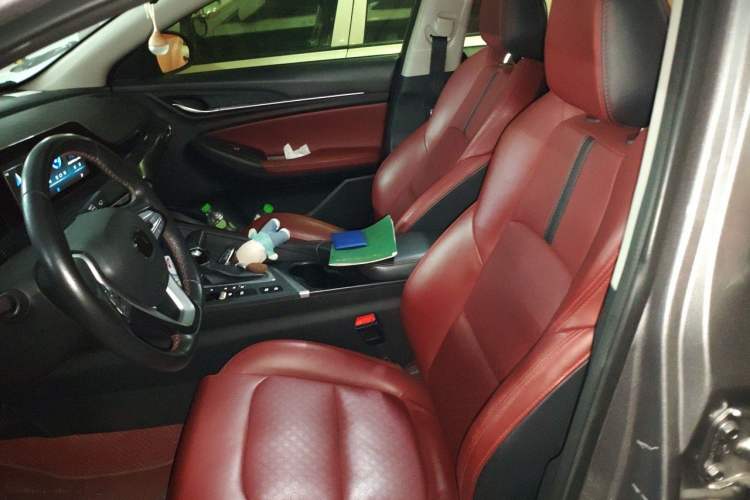 Used CHANGAN Eado 2020 PLUS Blue Whale NE 1.4T GDI DCT Flagship Model Left Front Seat