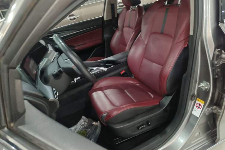 Used CHANGAN Eado 2020 PLUS Blue Whale NE 1.4T GDI DCT Flagship Model Left Front Seat