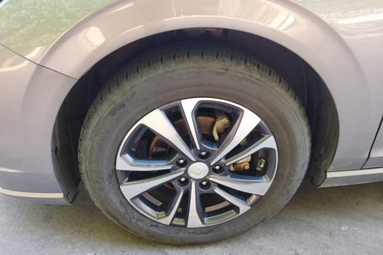 Used CHANGAN Eado 2020 PLUS Blue Whale NE 1.4T GDI DCT Prestige Model Left Front Wheel Hub