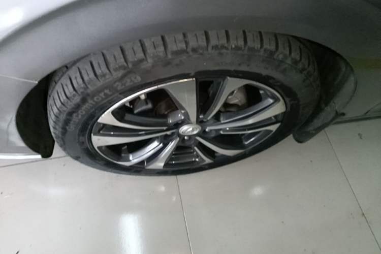 Used CHANGAN Eado 2020 PLUS Blue Whale NE 1.4T GDI DCT Flagship Model Left Front Wheel Hub