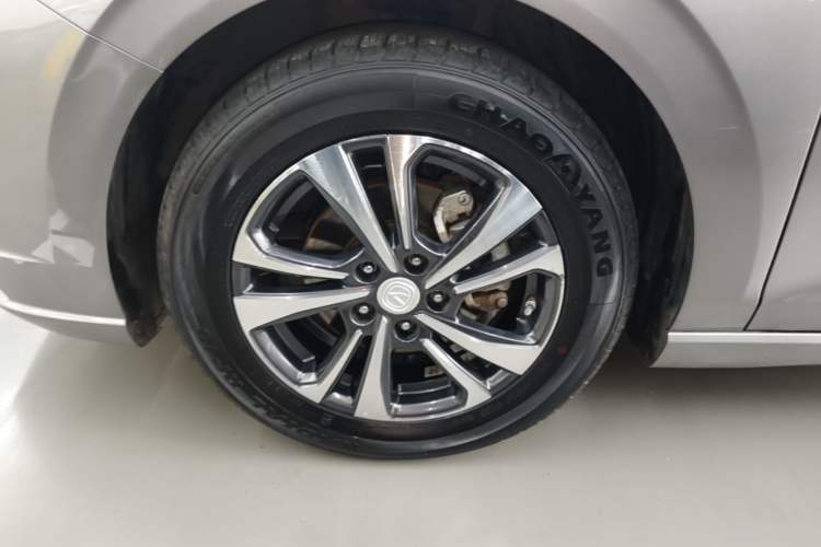 Used CHANGAN Eado 2020 PLUS Blue Whale NE 1.4T GDI DCT Prestige Model Left Front Wheel Hub