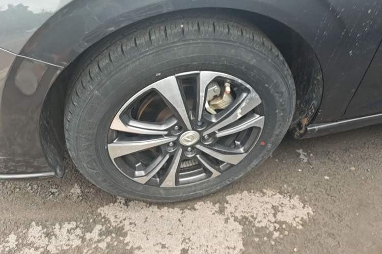 Used CHANGAN Eado 2020 PLUS Blue Whale NE 1.4T GDI DCT Prestige Model Left Front Wheel Hub