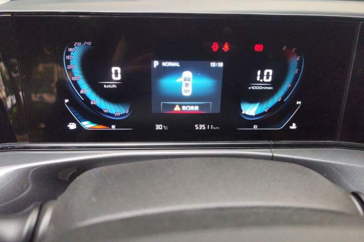 Used CHANGAN Eado 2020 PLUS Blue Whale NE 1.4T GDI DCT Prestige Model Odometer Close Up
