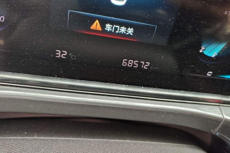 Used CHANGAN Eado 2020 PLUS Blue Whale NE 1.4T GDI DCT Prestige Model Odometer Close Up