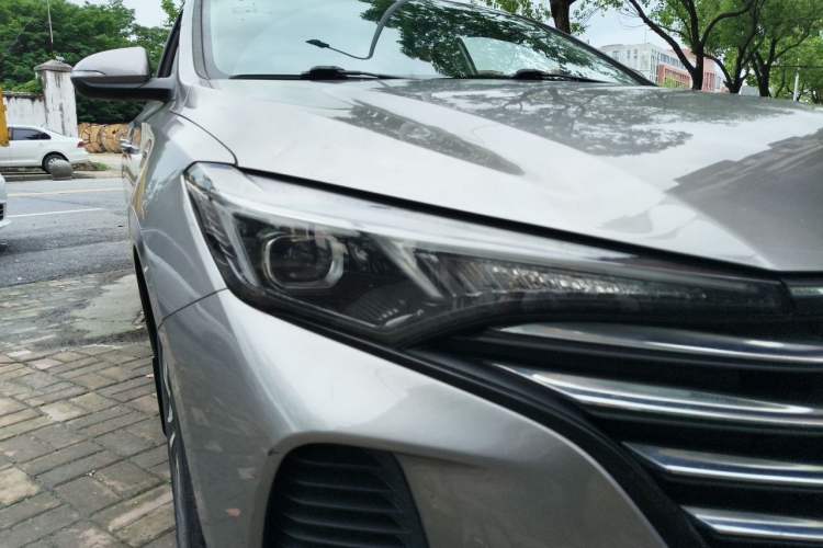 Used CHANGAN Eado 2020 PLUS 1.6L GDI Automatic Luxury Model Right Front Headlight