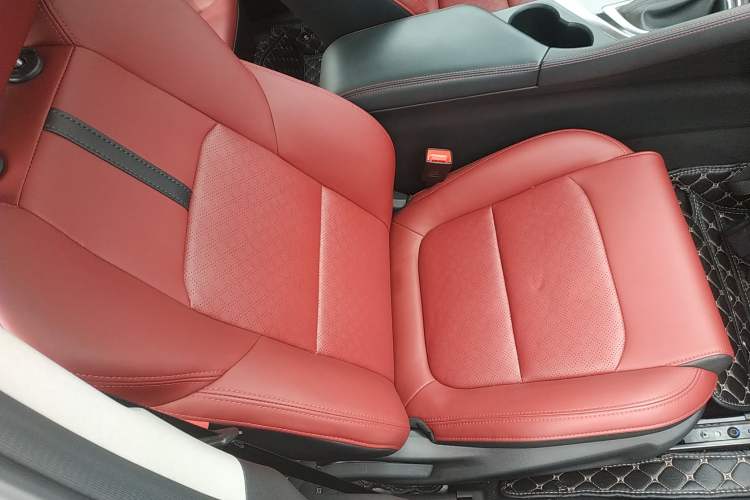 Used CHANGAN Eado 2020 PLUS Blue Whale NE 1.4T GDI DCT Flagship Model Right Front Seat