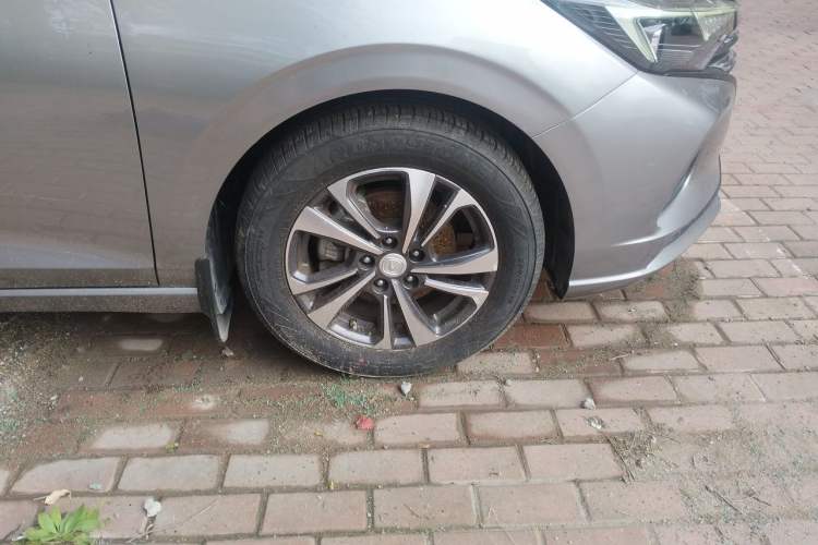 Used CHANGAN Eado 2020 PLUS 1.6L GDI Manual Luxury Model Right Front Wheel Hub
