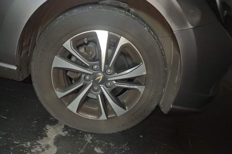 Used CHANGAN Eado 2020 PLUS Blue Whale NE 1.4T GDI DCT Prestige Model Right Front Wheel Hub