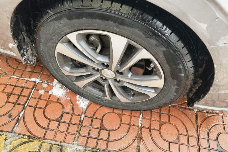 Used CHANGAN Eado 2020 PLUS Blue Whale NE 1.4T GDI DCT Prestige Model Right Front Wheel Hub