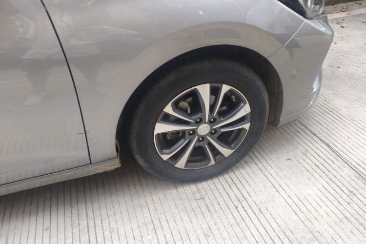 Used CHANGAN Eado 2020 PLUS Blue Whale NE 1.4T GDI DCT Prestige Model Right Front Wheel Hub