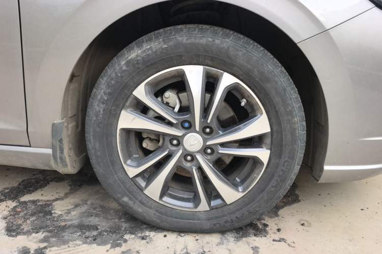 Used CHANGAN Eado 2020 PLUS Blue Whale NE 1.4T GDI DCT Prestige Model Right Front Wheel Hub