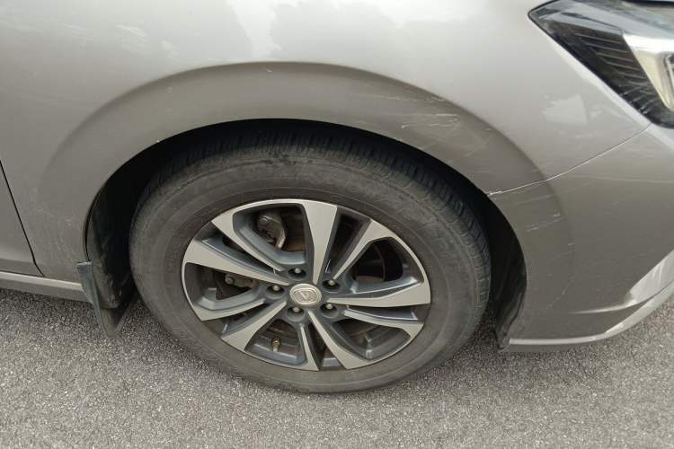 Used CHANGAN Eado 2020 PLUS Blue Whale NE 1.4T GDI DCT Prestige Model Right Front Wheel Hub