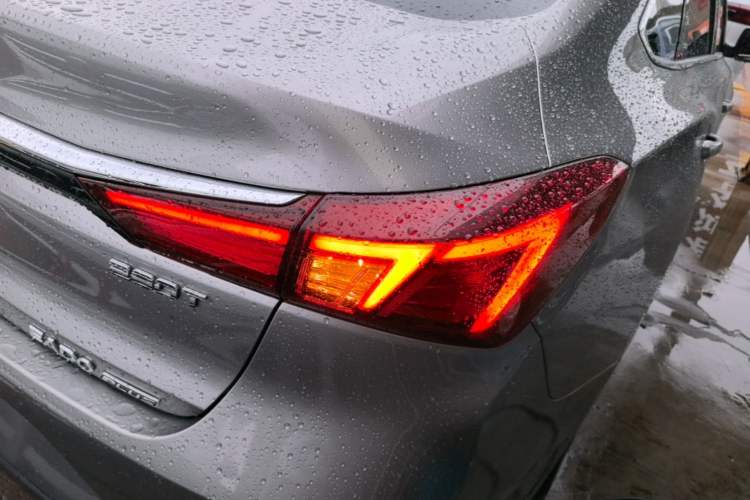 Used CHANGAN Eado 2020 PLUS Blue Whale NE 1.4T GDI DCT Prestige Model Right Rear Taillight