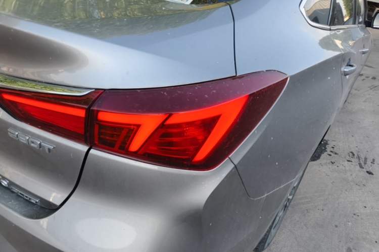 Used CHANGAN Eado 2020 PLUS Blue Whale NE 1.4T GDI DCT Prestige Model Right Rear Taillight