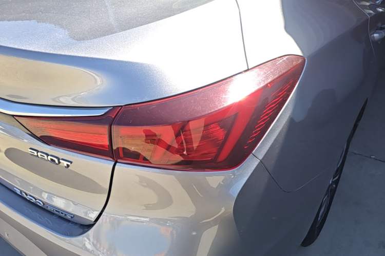 Used CHANGAN Eado 2020 PLUS Blue Whale NE 1.4T GDI DCT Prestige Model Right Rear Taillight
