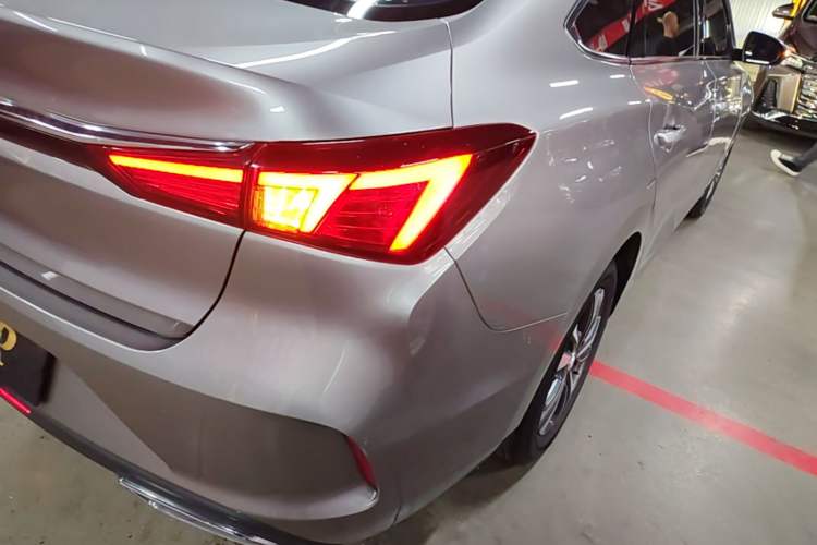 Used CHANGAN Eado 2020 PLUS Blue Whale NE 1.4T GDI DCT Prestige Model Right Rear Taillight