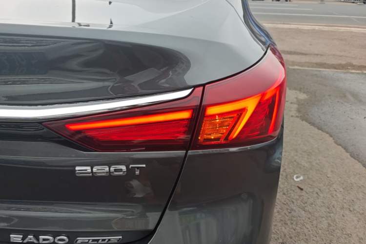 Used CHANGAN Eado 2020 PLUS Blue Whale NE 1.4T GDI DCT Prestige Model Right Rear Taillight
