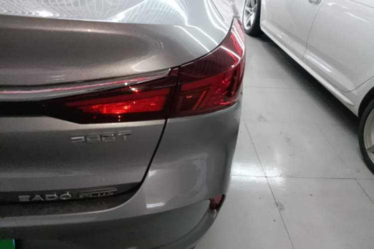 Used CHANGAN Eado 2020 PLUS Blue Whale NE 1.4T GDI DCT Flagship Model Right Rear Taillight