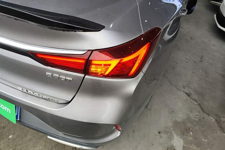 Used CHANGAN Eado 2020 PLUS Blue Whale NE 1.4T GDI DCT Prestige Model Right Rear Taillight