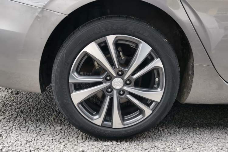 Used CHANGAN Eado 2020 PLUS Blue Whale NE 1.4T GDI DCT Flagship Model Right Rear Wheel Hub