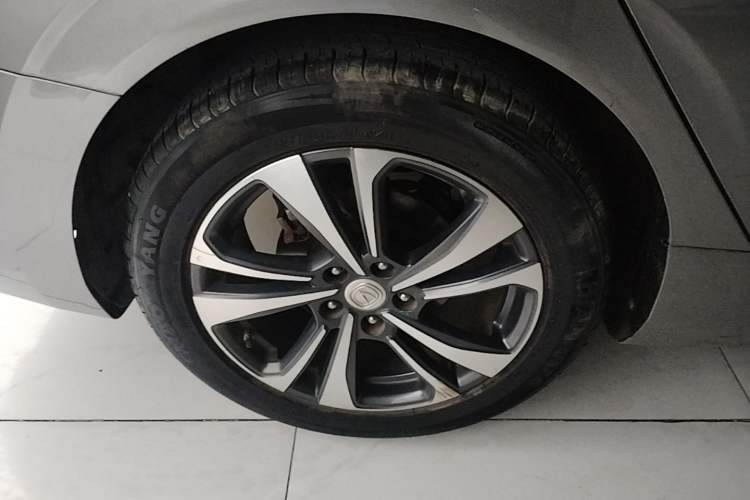 Used CHANGAN Eado 2020 PLUS Blue Whale NE 1.4T GDI DCT Flagship Model Right Rear Wheel Hub