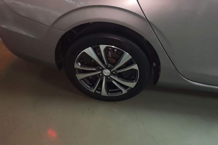 Used CHANGAN Eado 2020 PLUS Blue Whale NE 1.4T GDI DCT Flagship Model Right Rear Wheel Hub