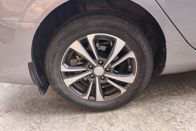 Used CHANGAN Eado 2020 PLUS Blue Whale NE 1.4T GDI DCT Prestige Model Right Rear Wheel Hub