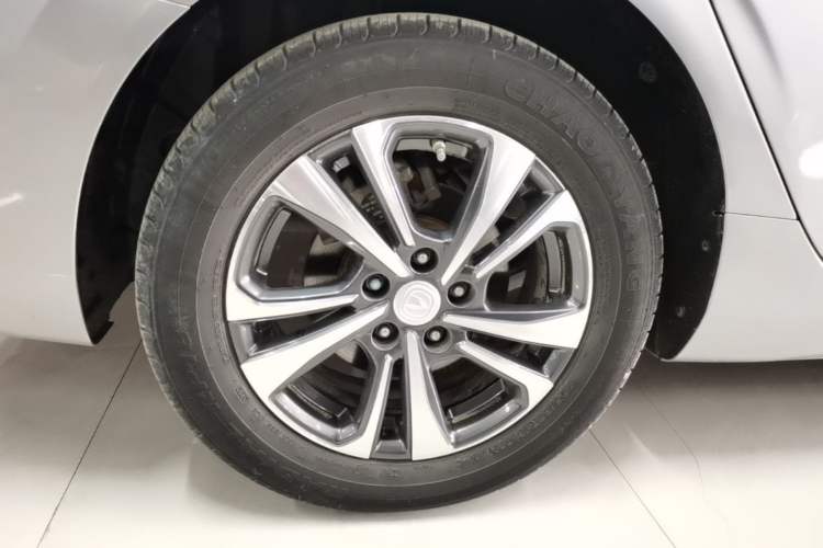 Used CHANGAN Eado 2020 PLUS 1.6L GDI Automatic Luxury Model Right Rear Wheel Hub