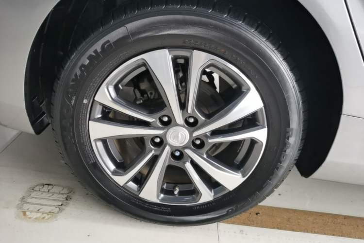 Used CHANGAN Eado 2020 PLUS Blue Whale NE 1.4T GDI DCT Prestige Model Right Rear Wheel Hub
