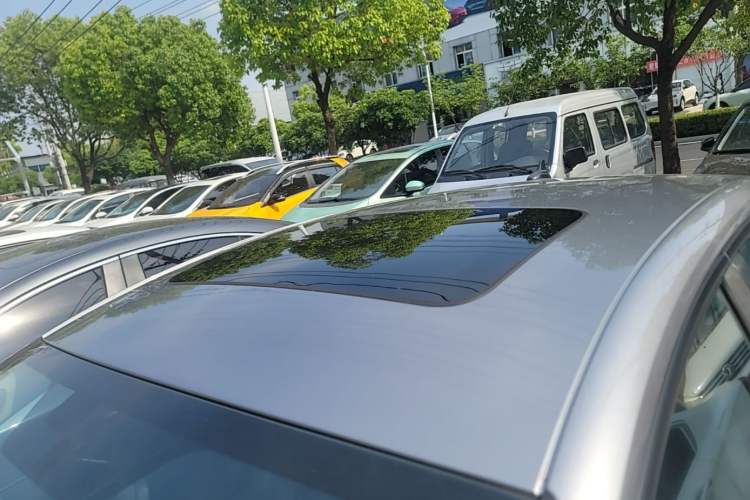 Used CHANGAN Eado 2020 PLUS 1.6L GDI Manual Luxury Model Roof