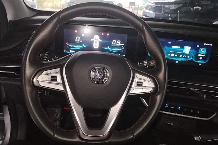 Used CHANGAN Eado 2020 PLUS Blue Whale NE 1.4T GDI DCT Flagship Model Steering Wheel